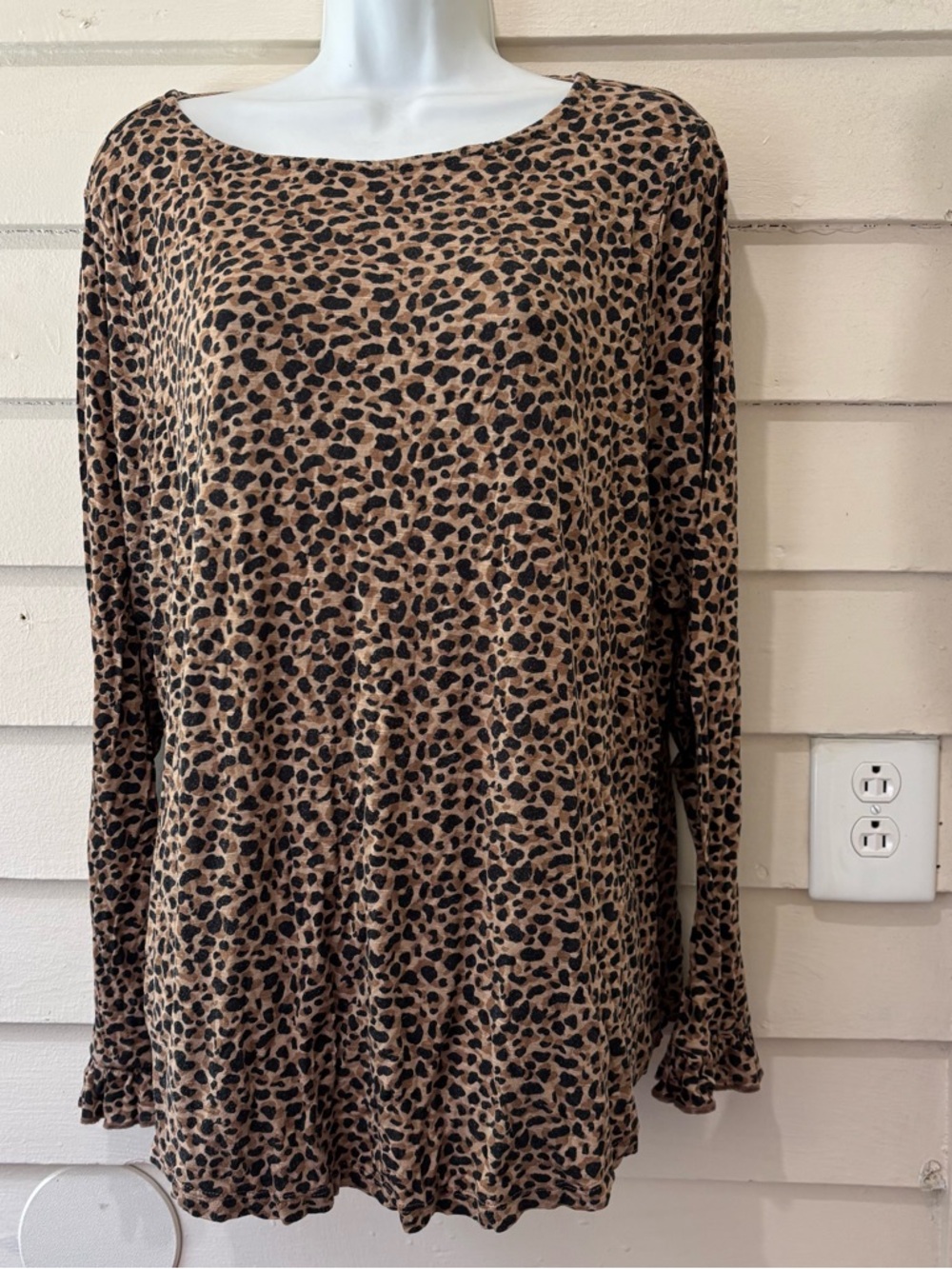 🔥5 for $25🔥 Maurices 24/7 Plus Size Leopard Print Ruffled Mini Bell Sleeve Top